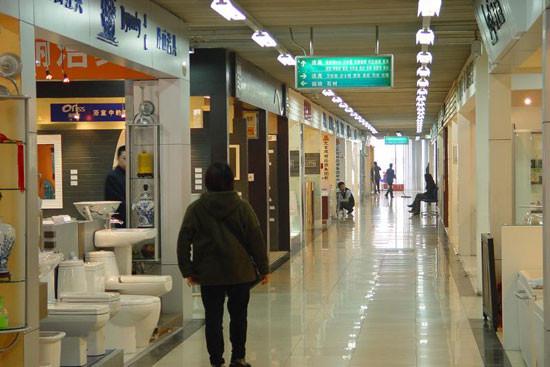 马上准备装修房子，建材市场要逛哪些方面，有什么注意事项，现在装修准备什么东西好。 马上准备装修房子，建材市场要逛哪些方面，有什么注意事项，现在装修准备什么东西好。 二手房