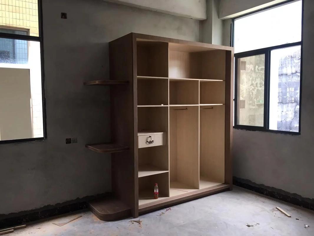 自制衣柜需要哪些木工用具,装修上木工得准备什么材料。 家居装饰 自制衣柜需要哪些木工用具,装修上木工得准备什么材料。 自制衣柜需要哪些木工用具,装修上木工得准备什么材料。 家居装饰