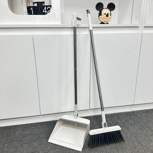 畚斗扫把放家里哪个位置好,装修要准备什么扫把好用。 家居设计 畚斗扫把放家里哪个位置好,装修要准备什么扫把好用。 畚斗扫把放家里哪个位置好,装修要准备什么扫把好用。 家居设计