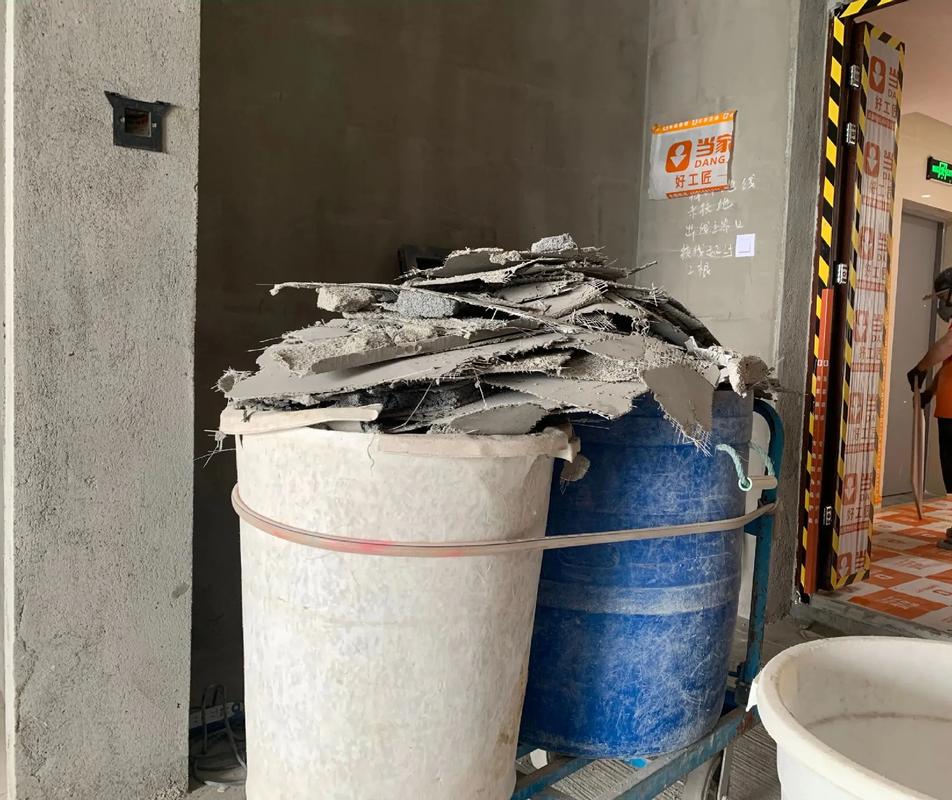 装修房子需要拆墙找什么工人做,装修拆墙都要准备什么东西。 二手房 装修房子需要拆墙找什么工人做,装修拆墙都要准备什么东西。 装修房子需要拆墙找什么工人做,装修拆墙都要准备什么东西。 二手房
