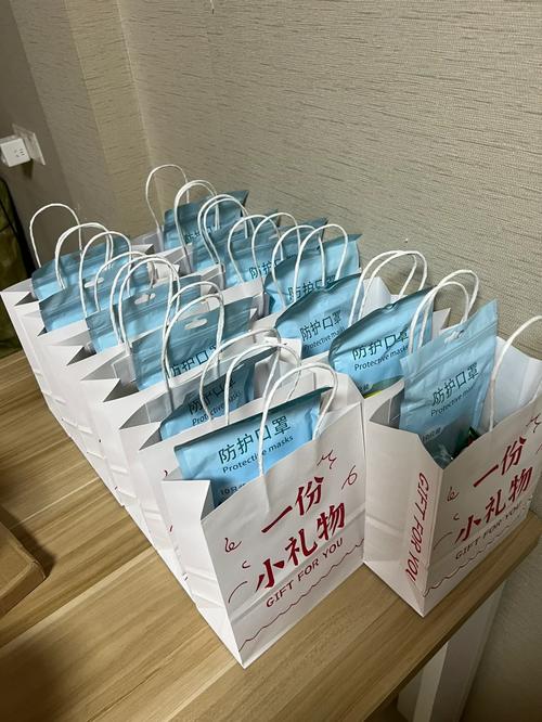 朋友家里刚装修完,送他什么礼物实用呢,装修时给工人准备什么东西。 家居装饰 朋友家里刚装修完,送他什么礼物实用呢,装修时给工人准备什么东西。 朋友家里刚装修完,送他什么礼物实用呢,装修时给工人准备什么东西。 家居装饰