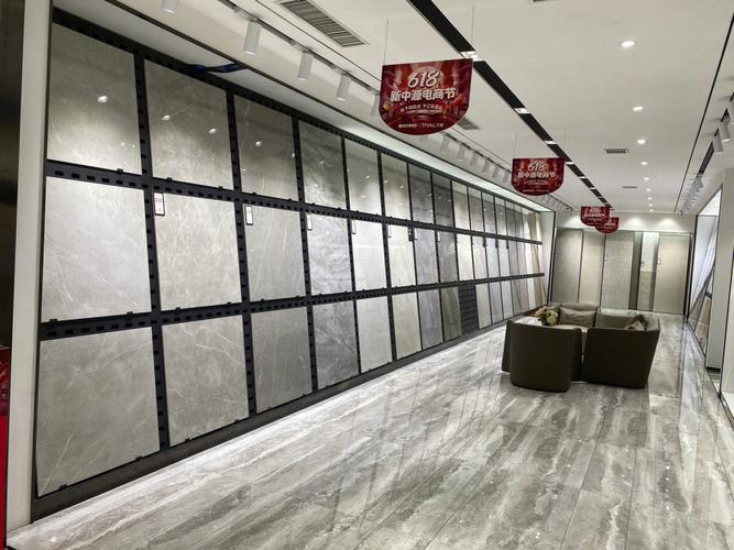 装修公司的设计师为什么一定要带业主去建材市场选主材,难道建材市场会给他们公司回扣,装修最先准备什么材料好呢。 家居设计 装修公司的设计师为什么一定要带业主去建材市场选主材,难道建材市场会给他们公司回扣,装修最先准备什么材料好呢。 装修公司的设计师为什么一定要带业主去建材市场选主材,难道建材市场会给他们公司回扣,装修最先准备什么材料好呢。 家居设计
