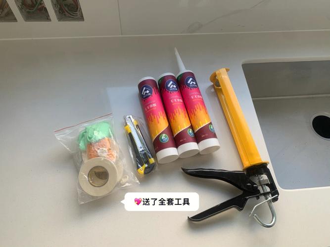厨房一般要用几种胶，装修准备买什么胶水。 厨房一般要用几种胶，装修准备买什么胶水。 装修知识