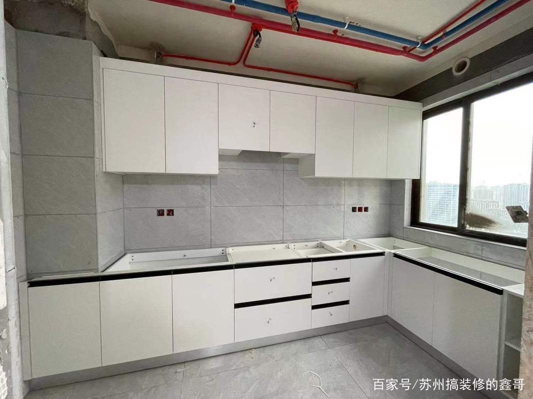 柜子是刷完墙做还是毛坯墙做，准备装修要先弄什么墙面呢。 柜子是刷完墙做还是毛坯墙做，准备装修要先弄什么墙面呢。 装修知识