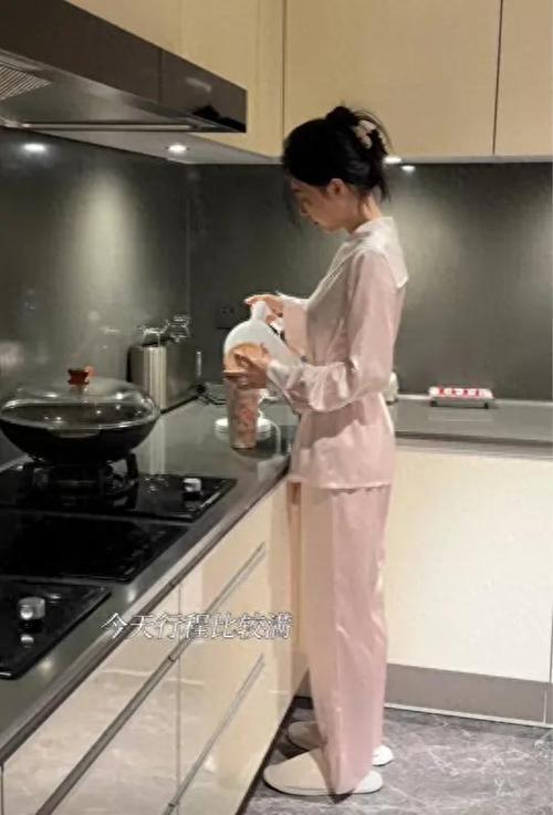 保姆诱骗老人装修房子,一场精心设计的骗局介绍 二手房 保姆诱骗老人装修房子,一场精心设计的骗局介绍 保姆诱骗老人装修房子,一场精心设计的骗局介绍 二手房