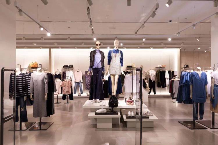 奢华风尚,品味非凡_探秘奢侈品服装店店铺装修风格 家居装饰 奢华风尚,品味非凡_探秘奢侈品服装店店铺装修风格 奢华风尚,品味非凡_探秘奢侈品服装店店铺装修风格 家居装饰