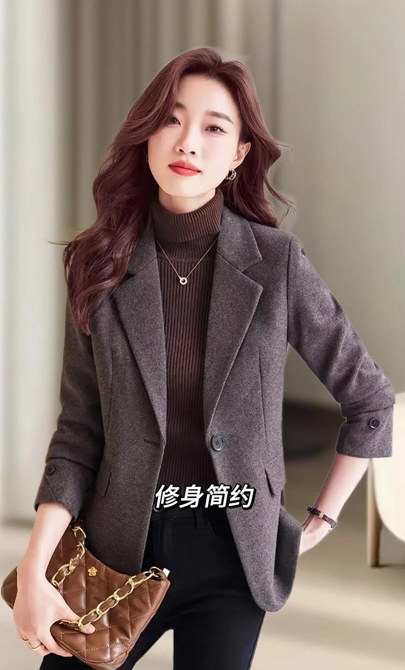 小个子西装修身冬女款,优雅与保暖的完美融合 小个子西装修身冬女款,优雅与保暖的完美融合 买房须知